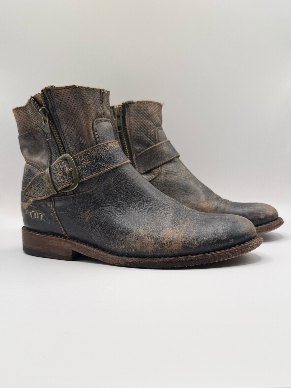 BED STU Becca Black Lux Leather Ankle Boots Distressed Buckle Moto Bootie 7.5